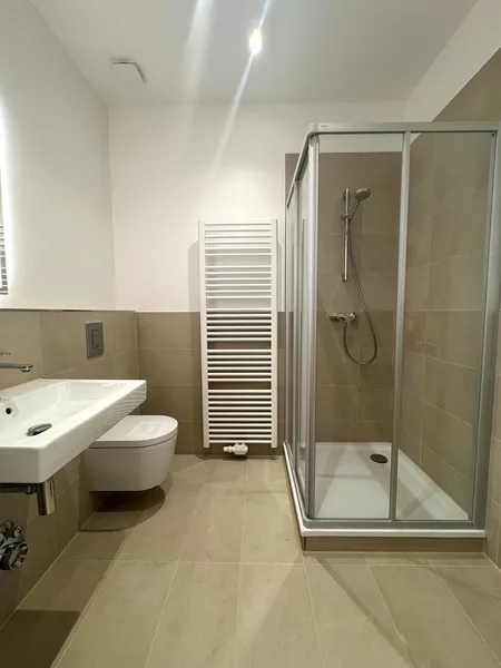 2 Zimmer | EBK | wunderschön sanierter Altbau ! — photo 1